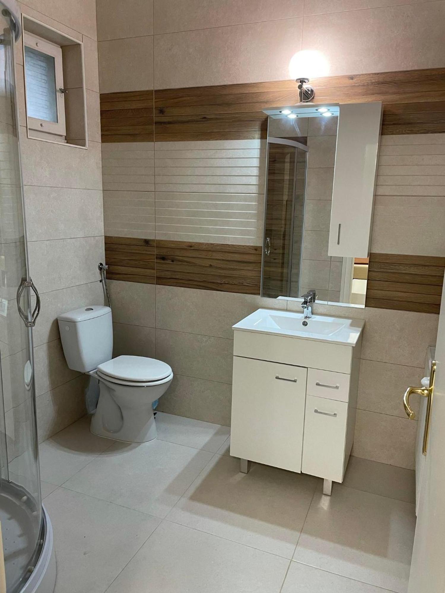 Adam Apartman Hajduszoboszlo Exterior photo