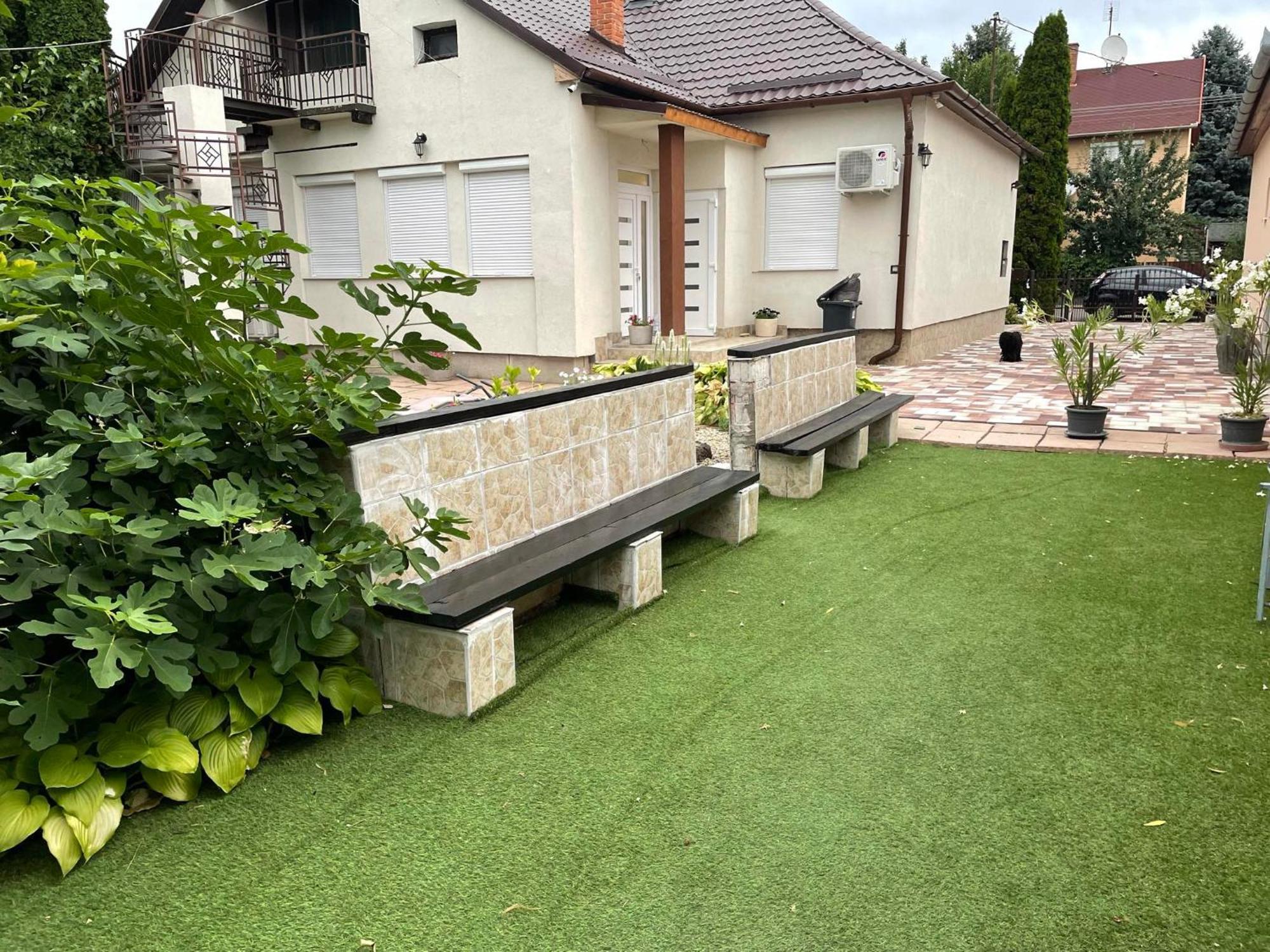 Adam Apartman Hajduszoboszlo Exterior photo